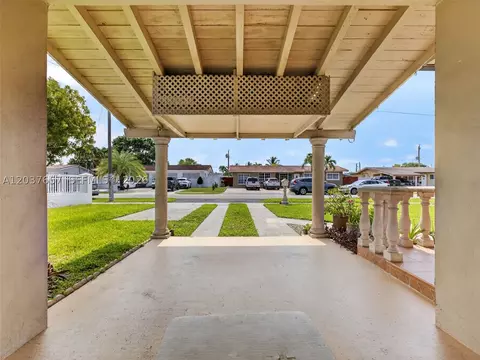 5430 W 4th Ln, Hialeah, FL 33012 photo 28
