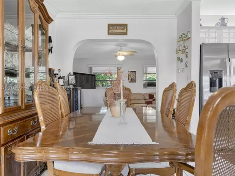 5430 W 4th Ln, Hialeah, FL 33012 photo 13