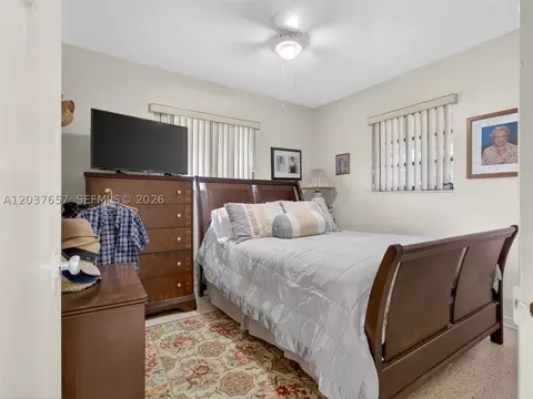 5430 W 4th Ln, Hialeah, FL 33012 photo 25