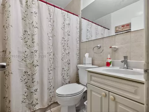 5430 W 4th Ln, Hialeah, FL 33012 photo 24