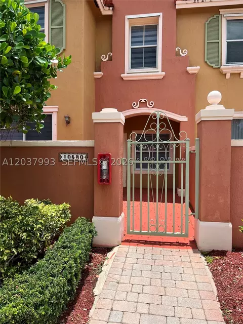 Undisclosed, Pembroke Pines, FL 33025