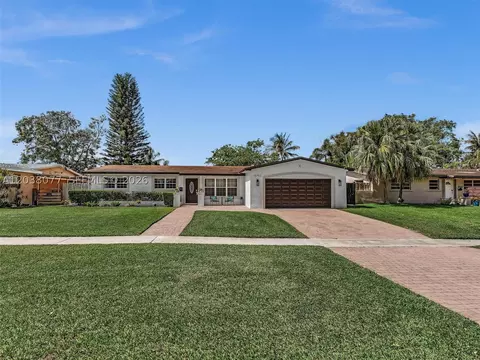 8740 Pasadena Blvd, Pembroke Pines, FL 33024