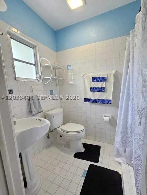 Undisclosed, Hialeah, FL 33013 photo 11