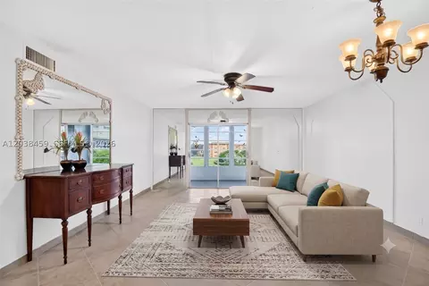 2615 NE 1st Ct #303, Boynton Beach, FL 33435