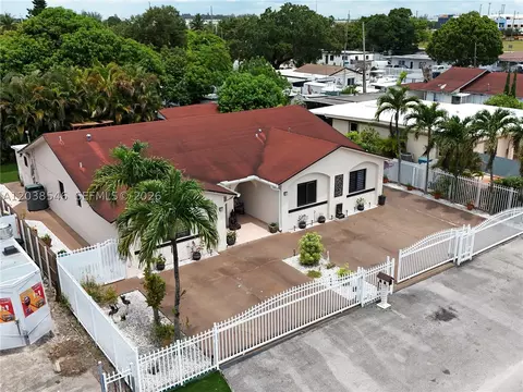 10532 NW 30th Ave, Miami, FL 33147