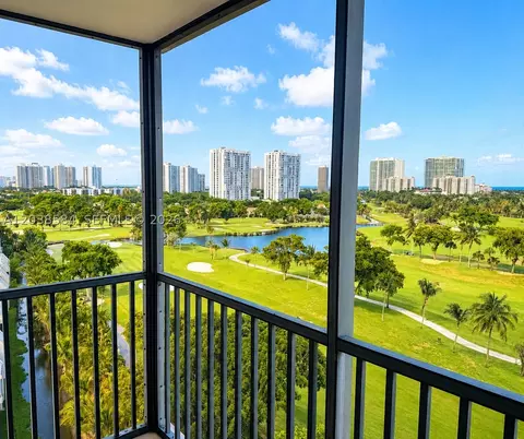 20335 W Country Club Dr #1105, Aventura, FL 33180