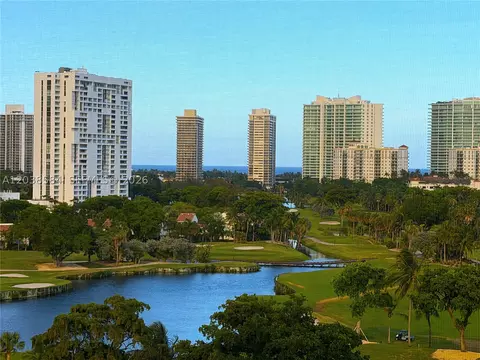 20335 W Country Club Dr #1105, Aventura, FL 33180