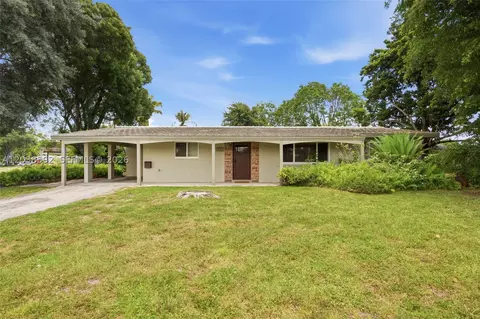 4891 NW 5th St, Plantation, FL 33317