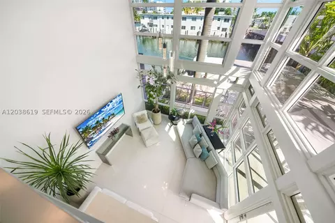 39 N Shore Dr, Miami Beach, FL 33141