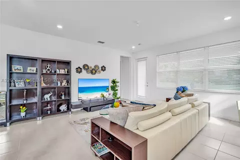 Other - 4242 Rosa Dr, Lighthouse Point, FL 33064 photo 4 of 12
