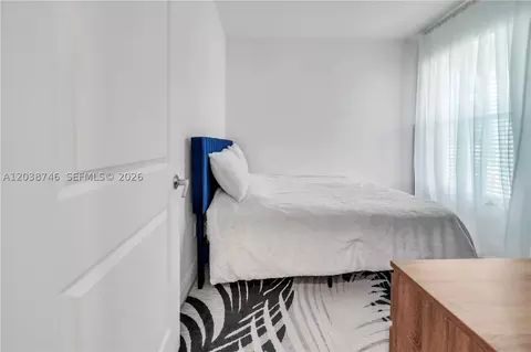 Bedroom - 4242 Rosa Dr, Lighthouse Point, FL 33064 photo 4 of 4