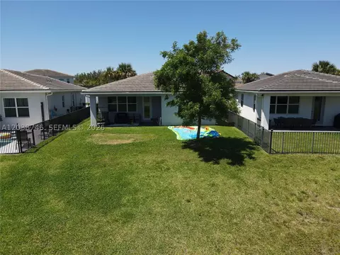 Exterior - 4242 Rosa Dr, Lighthouse Point, FL 33064 photo 5 of 5