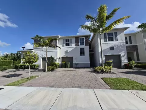 834 SE 16th Ct, Homestead, FL 33034