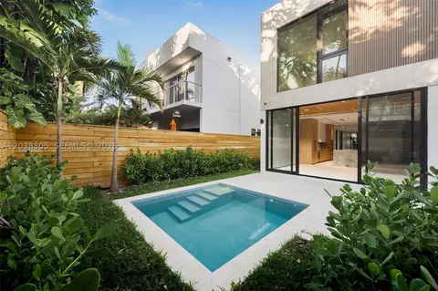 3144 Elizabeth St, Coconut Grove, FL 33133