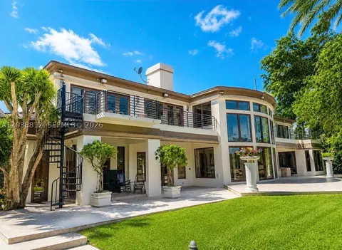 10395 SW 67th Ave, Pinecrest, FL 33156