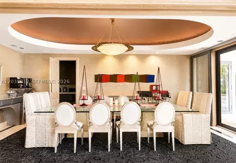 Dining - 10395 SW 67th Ave, Pinecrest, FL 33156 photo 1 of 1