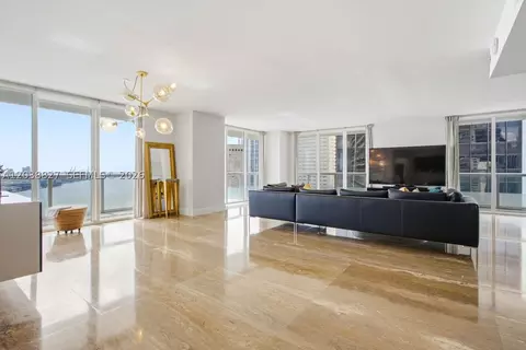 50 Biscayne Blvd #2510, Miami, FL 33132