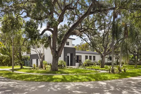 3303 Halissee St, Coconut Grove, FL 33133
