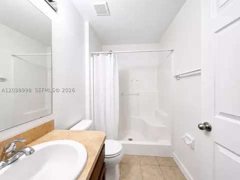 Bath - 4026 Meander Pl #208, Rockledge, FL 32955 photo 1 of 3