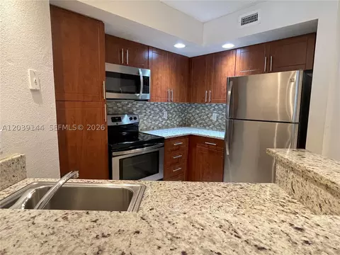 12980 Vista Isles Dr #314, Sunrise, FL 33325