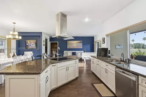 Kitchen - 19015 E Saint Andrews Dr, Hialeah, FL 33015 photo 2 of 6