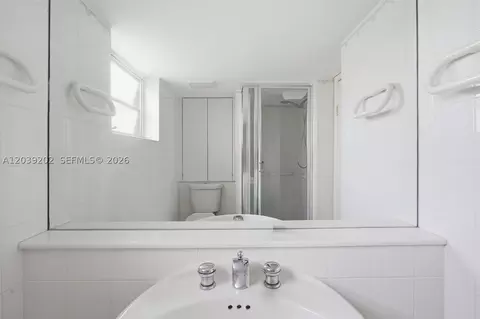 Bath - 19015 E Saint Andrews Dr, Hialeah, FL 33015 photo 1 of 2