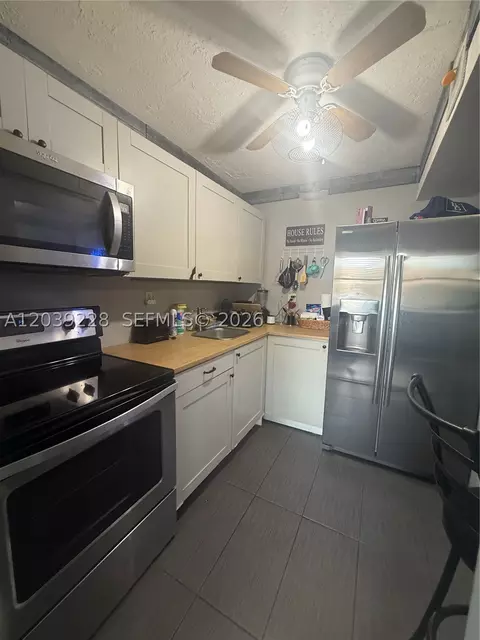 9081 Sunrise Lakes Blvd #108, Sunrise, FL 33322