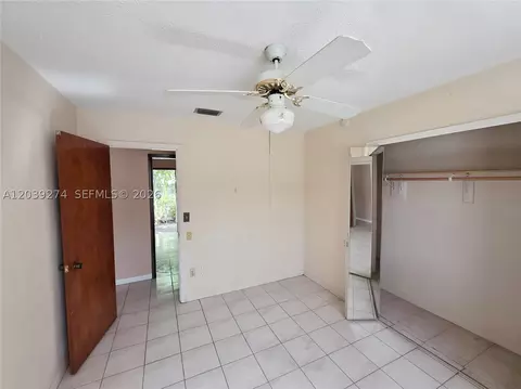 Bedroom - 405 SE 4th Ave, Hialeah, FL 33010 photo 3 of 4