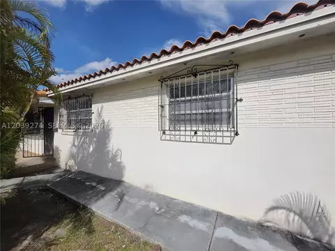 Other - 405 SE 4th Ave, Hialeah, FL 33010 photo 2 of 4