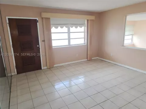 Living - 405 SE 4th Ave, Hialeah, FL 33010 photo 3 of 3