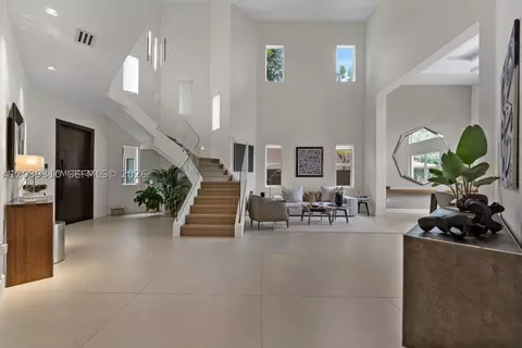 11163 NW 71st Ter, Doral, FL 33178