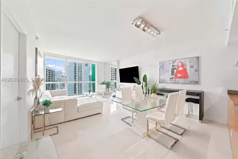 485 Brickell Ave #3707, Miami, FL 33131