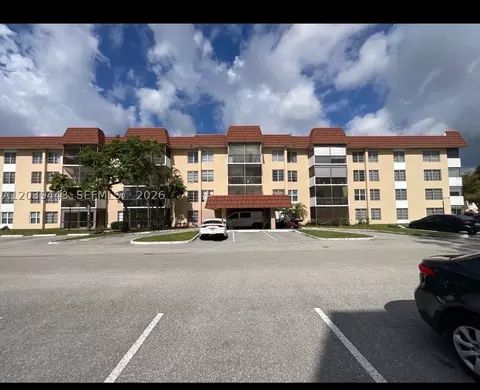 4152 Inverrary Dr #409, Lauderhill, FL 33319