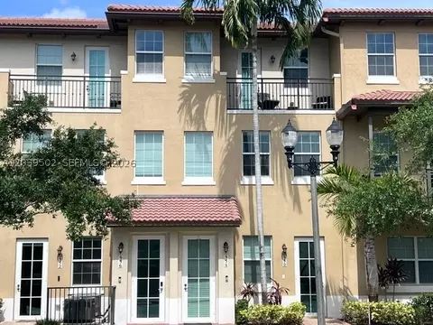 954 SW 147th Ave #2610, Pembroke Pines, FL 33027