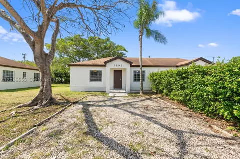 10544 SW 182nd St, Miami, FL 33157