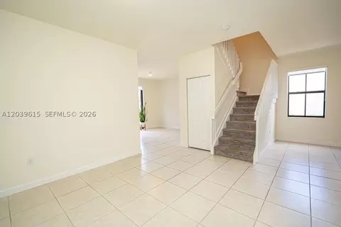 Living - 11064 W 33rd Way, Hialeah, FL 33018 photo 1 of 4