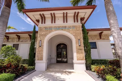 View/Area - 11064 W 33rd Way, Hialeah, FL 33018 photo 3 of 10