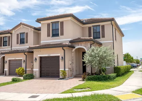 Exterior - 11064 W 33rd Way, Hialeah, FL 33018 photo 4 of 5
