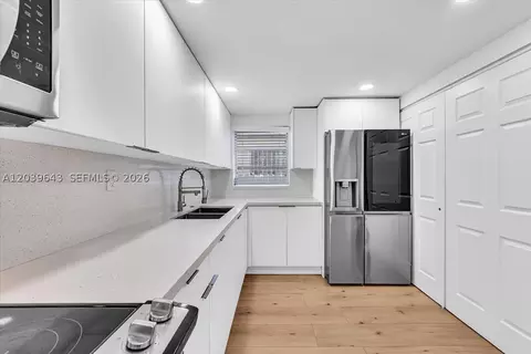 Kitchen - 4719 E 8th Ct, Hialeah, FL 33013 photo 2 of 2