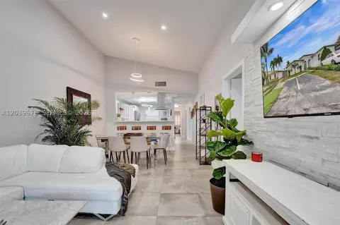 5535 SW 24th Ave, Fort Lauderdale, FL 33312