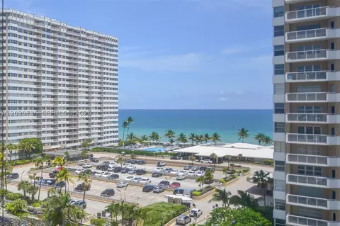 1985 S Ocean Dr #8P, Hallandale Beach, FL 33009
