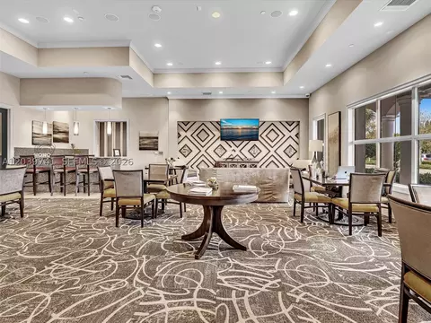 View/Area - 1183 Eucalyptus Dr, Hollywood, FL 33021 photo 8 of 9