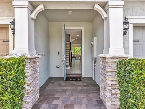 Other - 1183 Eucalyptus Dr, Hollywood, FL 33021 photo 1 of 7