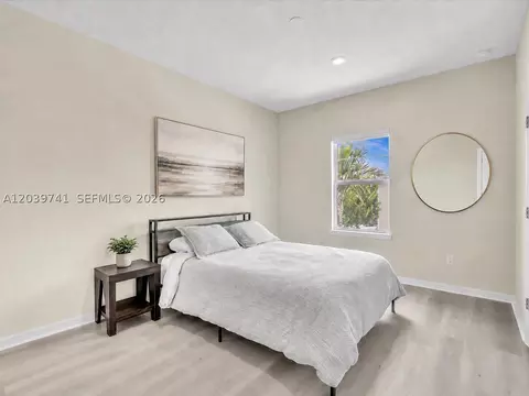 Bedroom - 1183 Eucalyptus Dr, Hollywood, FL 33021 photo 3 of 3