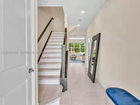 Entry Way - 1183 Eucalyptus Dr, Hollywood, FL 33021 photo 1 of 3