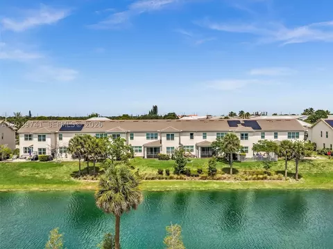 View/Area - 1183 Eucalyptus Dr, Hollywood, FL 33021 photo 3 of 9