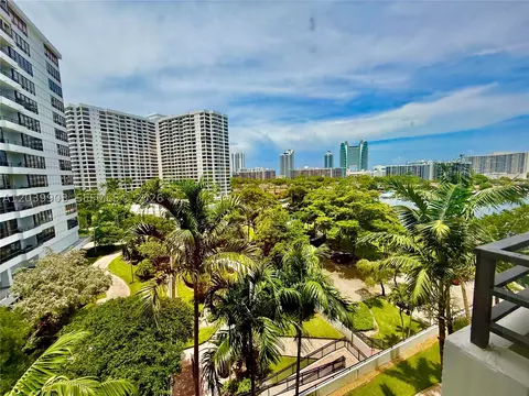 500 Three Islands Blvd #421, Hallandale Beach, FL 33009