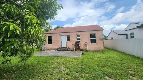 768 NW 65th St, Miami, FL 33150