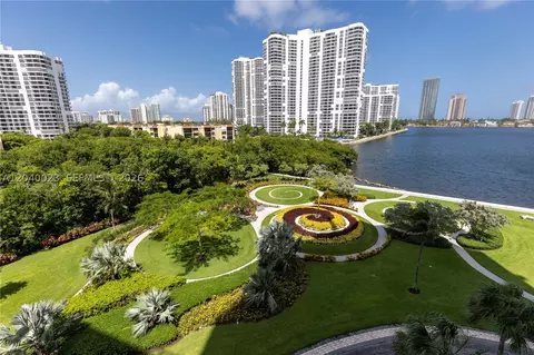 3370 Hidden Bay Dr #602, Aventura, FL 33180