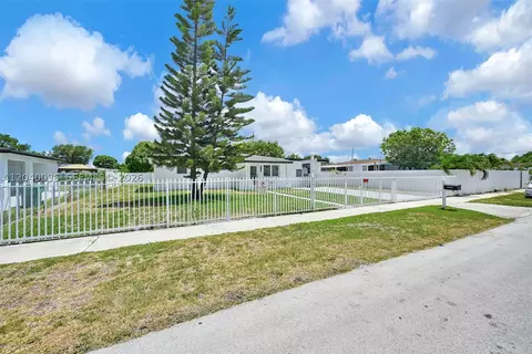 3320 NW 172nd Ter, Miami Gardens, FL 33056